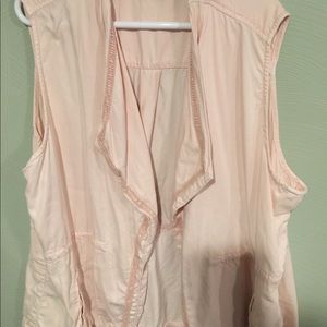 Vest that cinches by Max Jeans